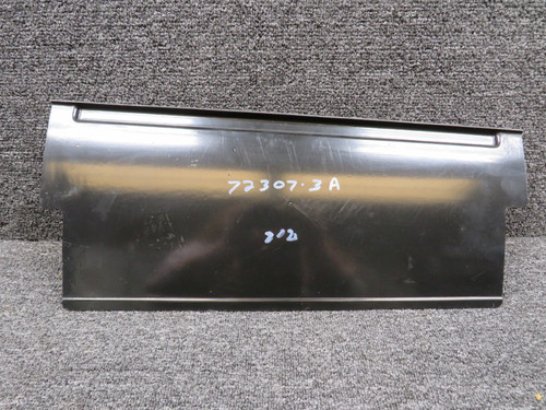 72307-003 Piper Center Door Trim Panel