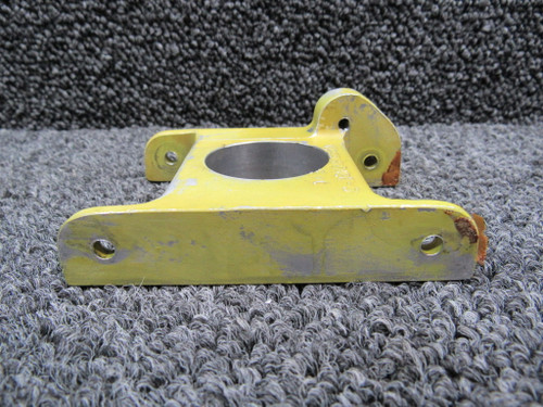 62421-001 Piper PA32RT-300T Fitting Assembly Flap Torque Tube RH