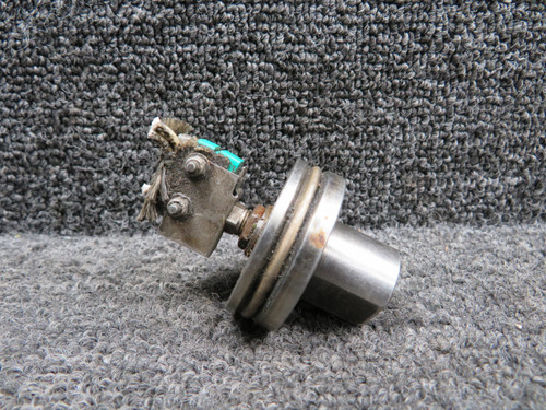 717-6047-3 (Alt: 9910058-4) Fuel Pressure Sending Unit