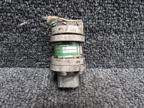 AV62-4000-2 (Alt: 0850452-7) Avionics Fuel Pressure Switch