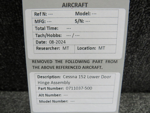 0711037-500 Cessna 152 Lower Door Hinge Assembly