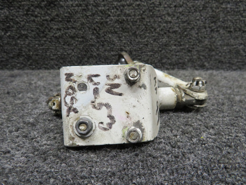 99-820024 Beechcraft King Air 200 Nose Gear Door Actuator Bracket Assembly