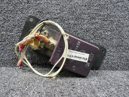 Wemac 2335-1 Wemac-Swearingen Overhead Light Assembly (Missing Face Panel) 