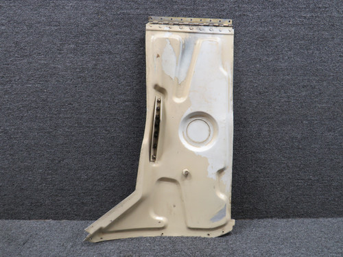 Cessna Aircraft Parts 0826002-203 (Use: 0826002-209) Cessna 401 Main Landing Gear Door RH Otbd