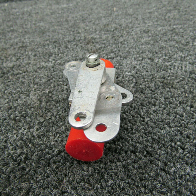 S19032 Cessna 172 Fuel Shut Off Valve