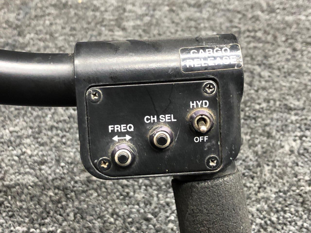 C058-1 Robinson R44 Cyclic Control Assembly W/ Grips & Switches