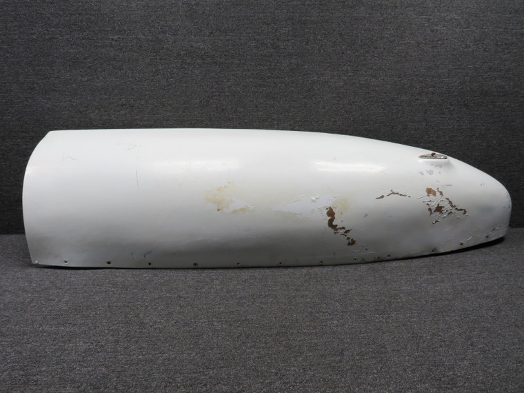 109L Piper PA28-140 Madras STOL Tip LH (Chipped Paint)