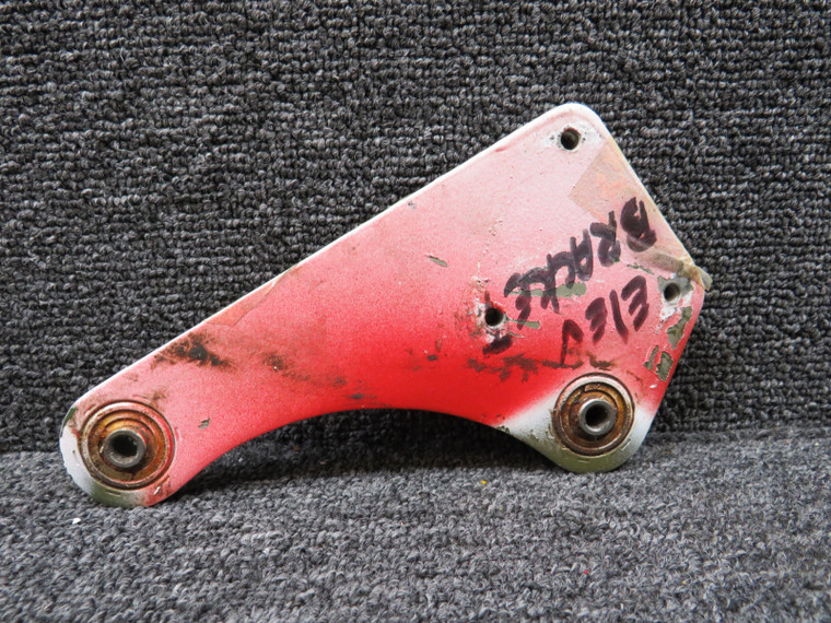 0832000-33 Cessna 310K Elevator Bellcrank Assembly