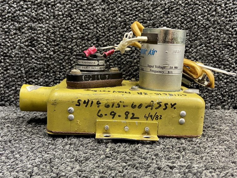 5419615-38, 627962-1 Lear Jet 55 Temperature Control Housing w Sensor (28V)