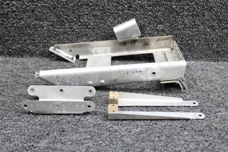 67978-002, 79009-000 Piper PA34-200T Radar Indicator Tray with Supports