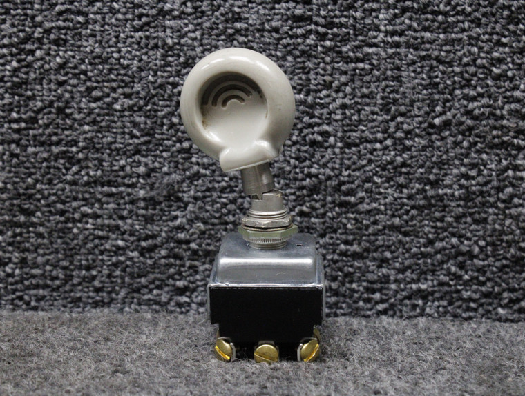 587-818 (Alt: PS50037-1-2) Piper PA34-200T Cutler-Hammer Landing Gear Switch
