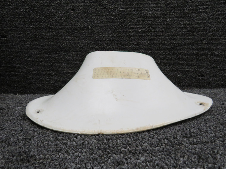 0522150-1 Cessna 172N Lower Strut Fairing LH (Worn)