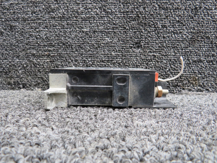 SM600BA5A1 Cutler-Hammer Remote Control Circuit Breaker (28V, 5A)
