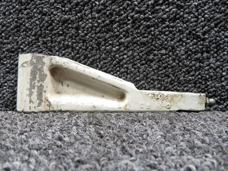 0841005-3 Cessna 320E Nose Landing Gear Scissor Torque Link Lower