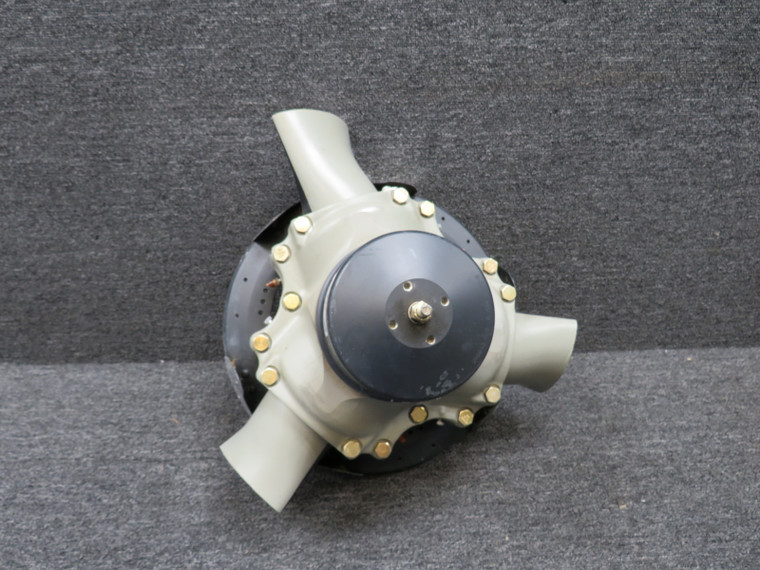 HC-13YR-1RF Hartzell Three Blade Propeller Hub Assembly (Minus Logs) (Core)