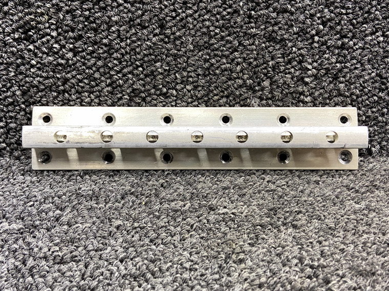 MC1210520-4 McFarlane Inboard Seat Rail RH (Aftermarket)