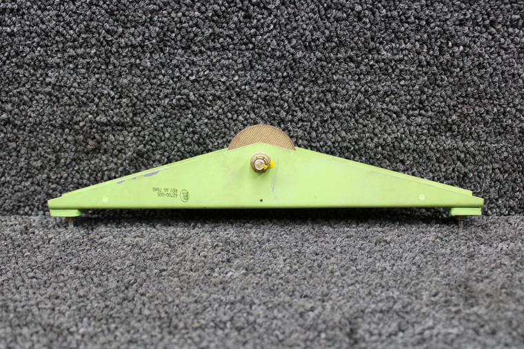 62746-000, 63955-008 Piper PA44-180 Aileron Control Bracket and Pulley Assembly
