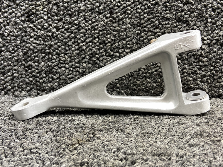 35-825060 Beechcraft 35 Nose Gear Torque Link (Upper, Lower, Bead Blasted)