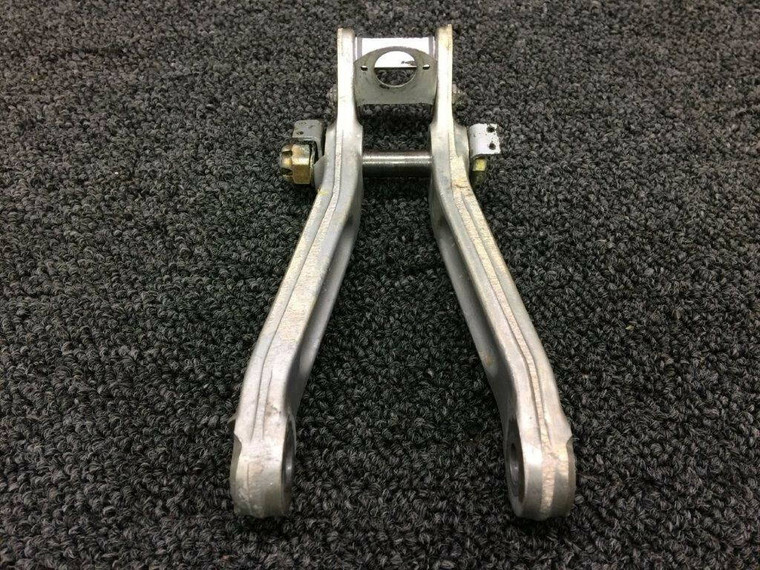 16240-005 Piper PA23-250 LH / RH Link Main Gear Lower