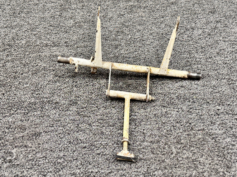 95770-000 Piper PA34-200T Nose Gear Door Actuation Tube Assembly with Link