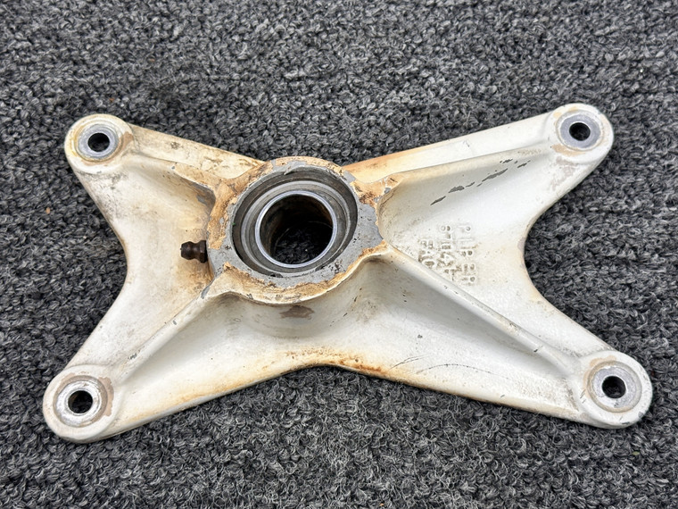 67040-012 (Cast: 67041-4) Piper PA34-200T Fwd Fitting Trunnion LH (Wear)
