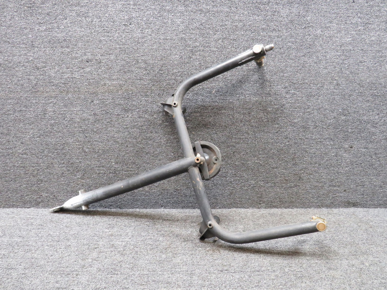 0560014-4 Cessna 172N Control Yoke Weld Assembly (Minus Pulleys)