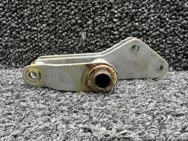 46288-000 Piper PA28-140 Bellcrank Door Latch Upper