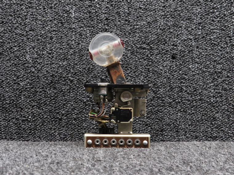 A4503M9-5 Avionic Products Landing Gear Control (28V) (Slight Rust)