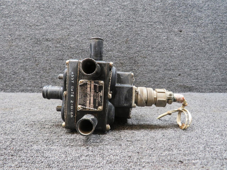 1532-3 Bendix Style A De-Icer Distributor Valve with Connector (Volts: 28)