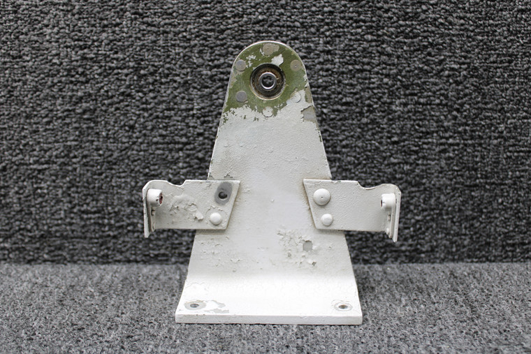 26-41016-001 Swearingen SA226-T(B) Vertical to Rudder Hinge Lower