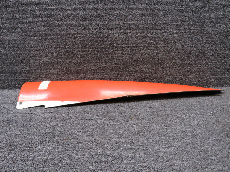 0530010-6 Cessna 172L Stabilizer Fairing Assembly RH (Striped) (Worn Holes)