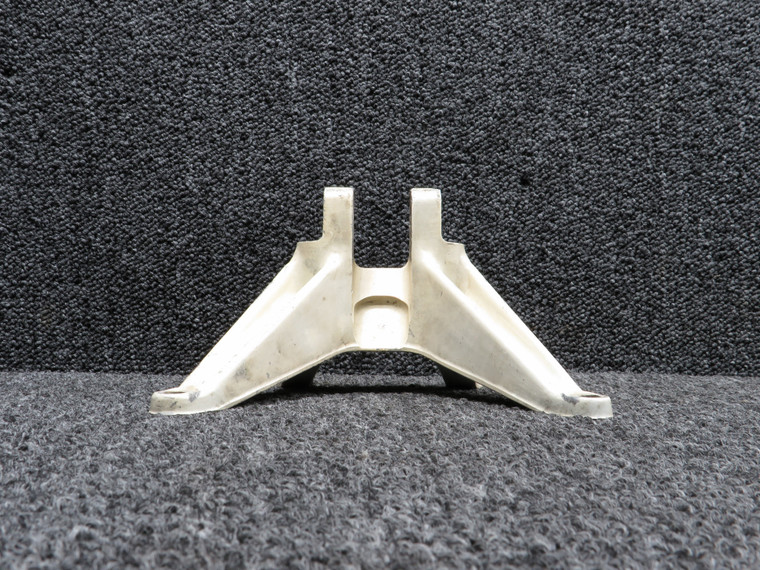 2443001-1 (Use: 2443001-3) Cessna C-172RG Actuator Fitting