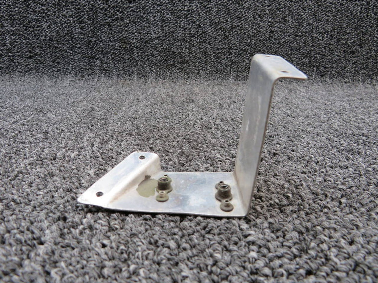 1213960-3 Cessna TU206G Bracket Assembly Cowl Flap Control LH