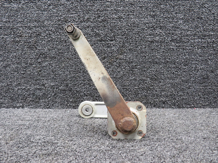 5045001-4 Cessna 401-402 Main Gear Door Actuator Crank Assembly RH