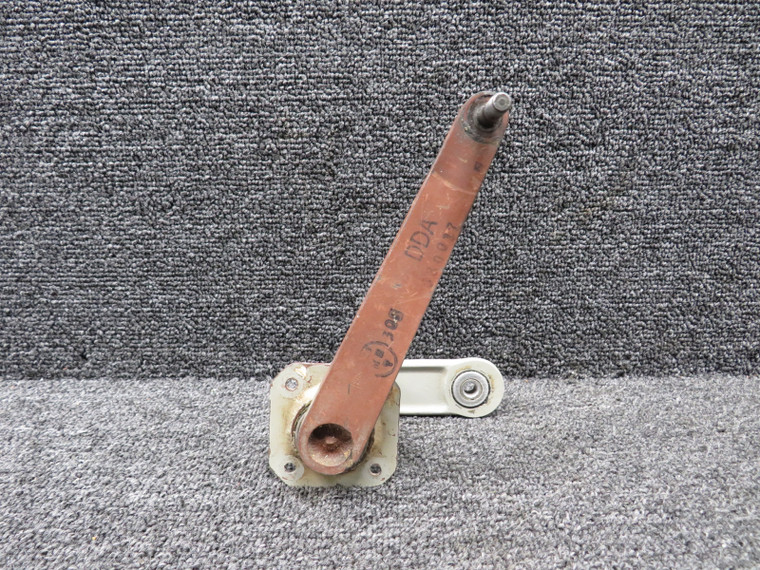 5045001-9 Cessna 402B Main Gear Door Actuator Crank Assembly LH