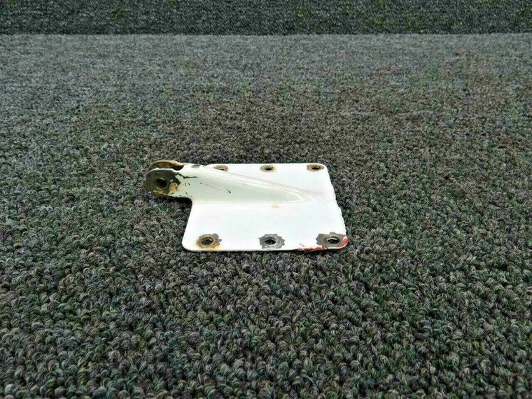 68174-000 Piper PA32-PA34 Aft Cabin Door Hinge Upper or Lower (White)