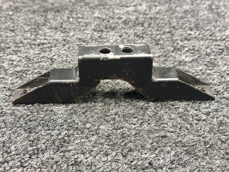 Thorp T-211 Landing Gear Wheel Pant Bracket
