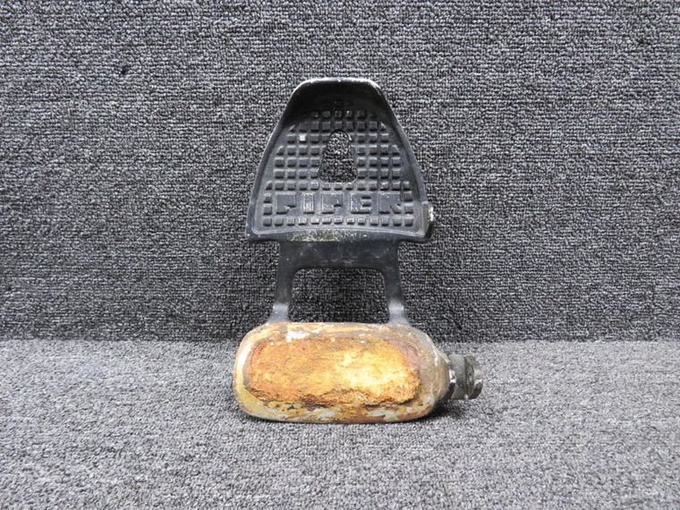 63485-000 Piper PA28-140 Outboard Toe Brake Pedal Assembly LH