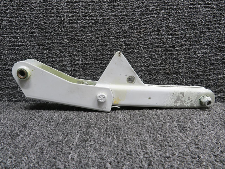 0320137-3, 0320129-3 Cessna 195B Upper and Lower Flap Control Arm LH or RH