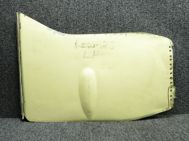 2422520-9 LearJet L-23 Main Gear Door Outboard LH