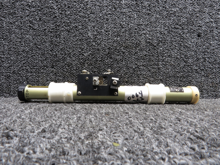 020-950-002 (Alt: 9914242-6) Gull Airborne Fuel Quantity Sensor