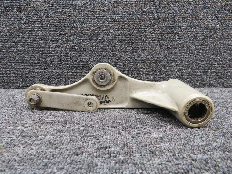 0841104-3 (Cast: 0841104-498) Cessna 414 Main Landing Gear Bellcrank RH Worn