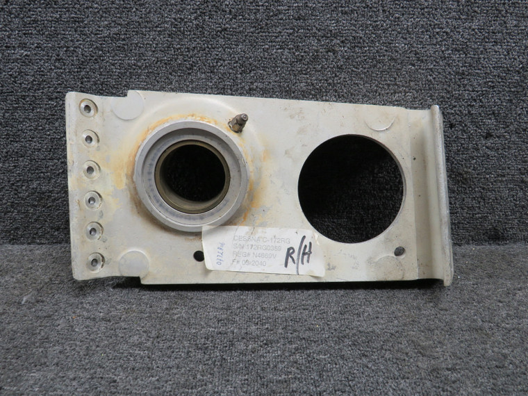 1241607-30 Cessna 172RG Main Landing Gear Inboard Support Assembly RH