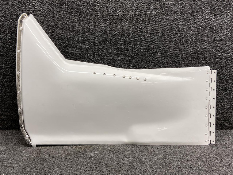 0826002-208 Cessna 414 Outboard Main Gear Door Assembly LH w Hinge (White)