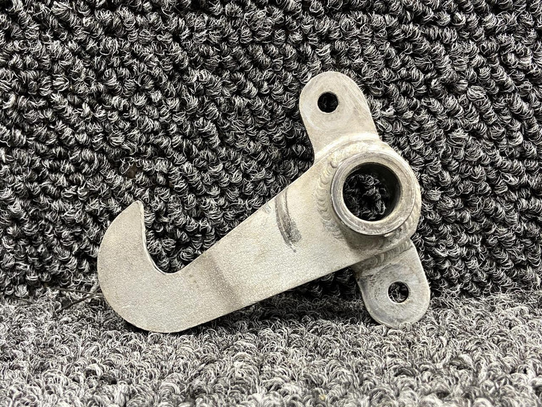 5111517-5 (Use: 5111517-9) Cessna 414 Upper Cabin Door Latch Bellcrank
