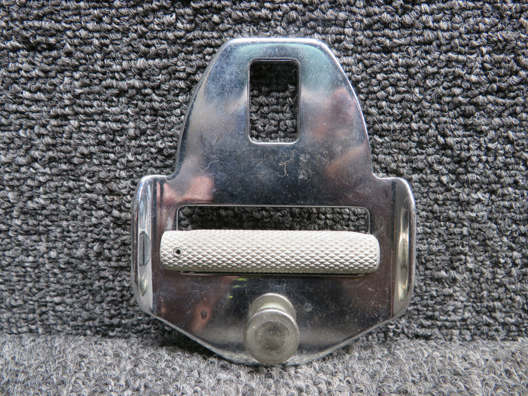 Aircraft Seatbelt Buckle with Shoulder Harness Position Holder
