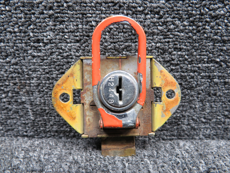 1211128-3, 521-42C Cessna 210 Baggage Door Pull Ring Flush Lock Assy (No Key)