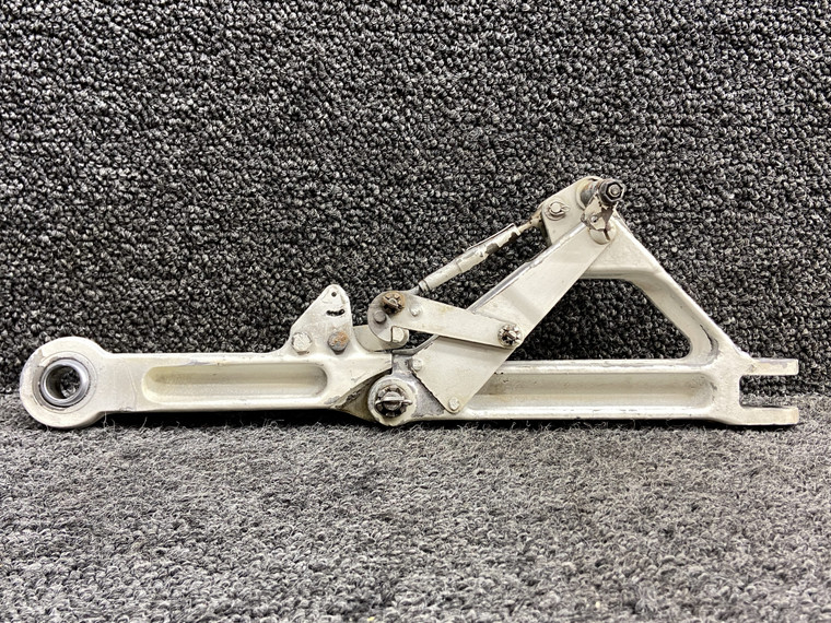 39470-002, 39472-002 Piper PA34-220T Main Gear Retract Truss LH w Link &amp; Fitting