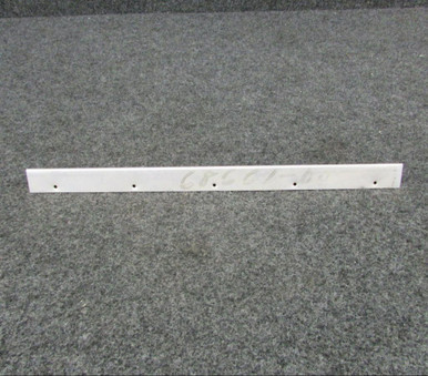 68661-000 Piper Scuff Strip (JC)