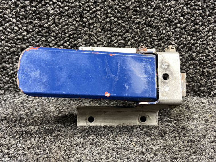 79515-003 Piper PA34-220T Cabin Door Latch Assembly (Minus Backplate)